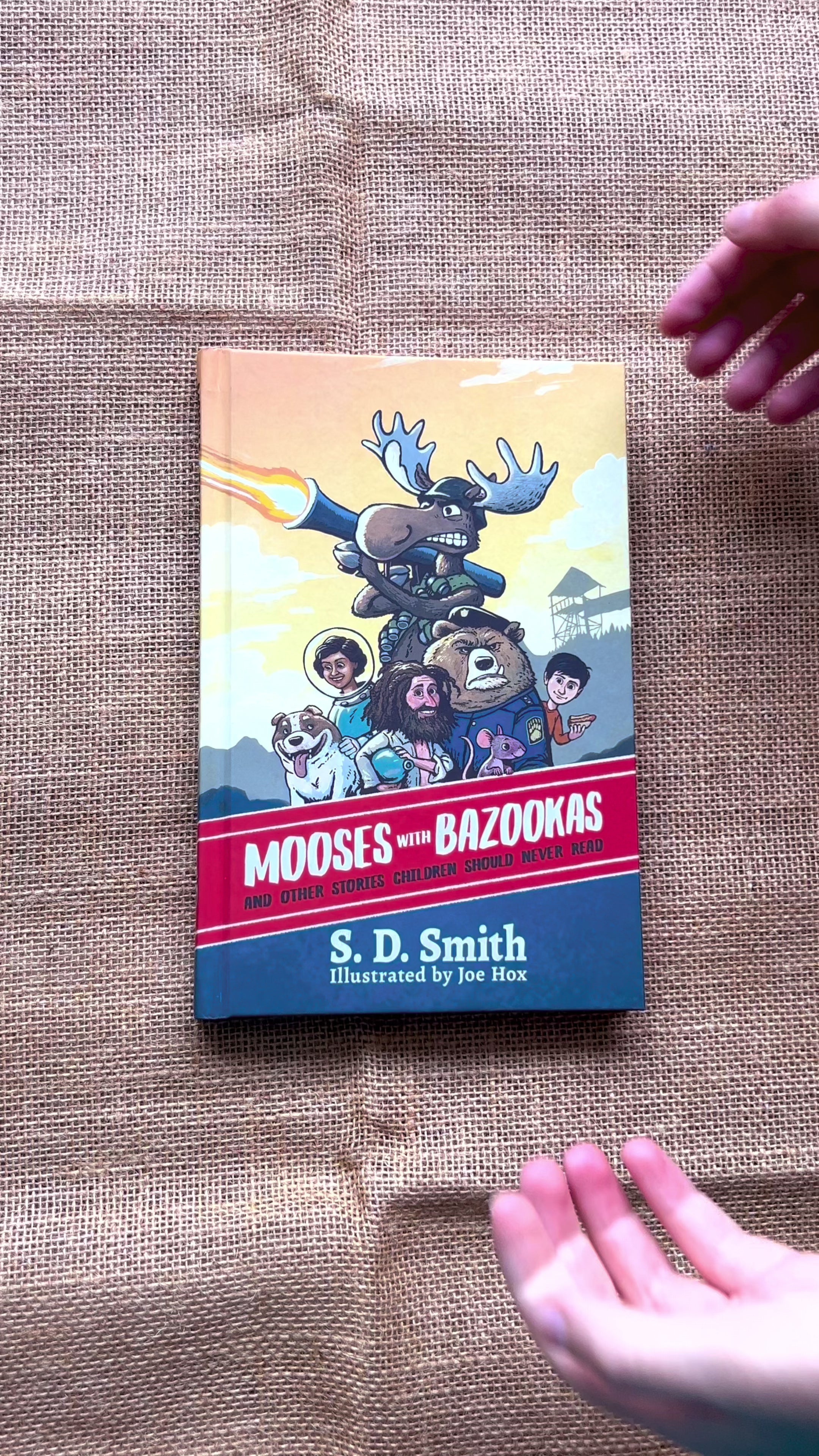 【★Mooska★】です。 Mooses with Bazookas (Hardcover) – Story Warren Store